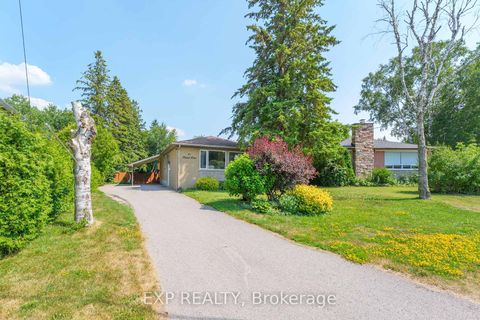 Photo 1 at 31 Patrick Drive, Aurora Highlands, Aurora