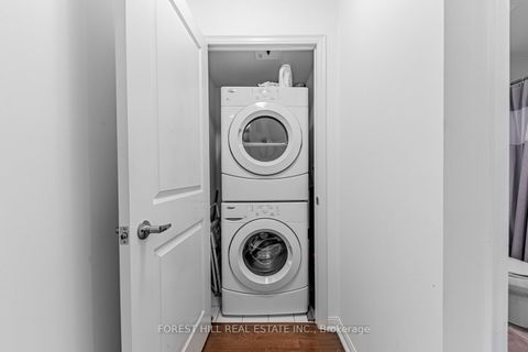 Photo 14 at 816 - 21 Grand Magazine Street, Waterfront Communities C1, Toronto