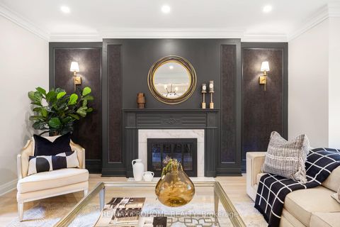 Photo 6 at 22 Fernside Court, Willowdale East, Toronto
