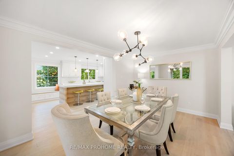 Photo 11 at 22 Fernside Court, Willowdale East, Toronto