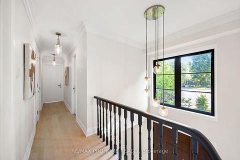 Photo 17 at 22 Fernside Court, Willowdale East, Toronto