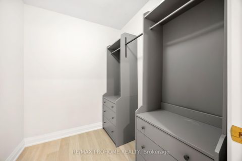 Photo 24 at 22 Fernside Court, Willowdale East, Toronto