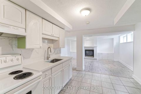 Photo 21 at 525 Lynett Crescent, Crosby, Richmond Hill