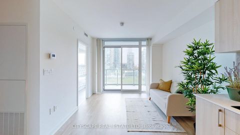 Photo 8 at 703W - 27 Bathurst Street, Waterfront Communities C1, Toronto