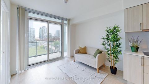 Photo 9 at 703W - 27 Bathurst Street, Waterfront Communities C1, Toronto