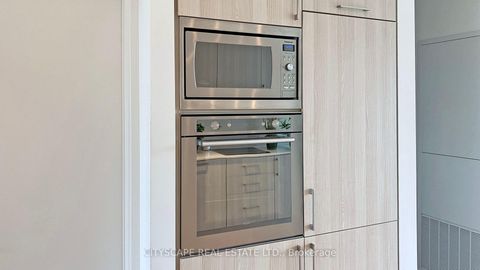 Photo 18 at 703W - 27 Bathurst Street, Waterfront Communities C1, Toronto