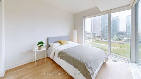 Photo 19 at 703W - 27 Bathurst Street, Waterfront Communities C1, Toronto