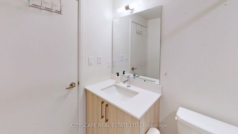 Photo 27 at 703W - 27 Bathurst Street, Waterfront Communities C1, Toronto