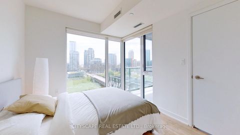 Photo 29 at 703W - 27 Bathurst Street, Waterfront Communities C1, Toronto
