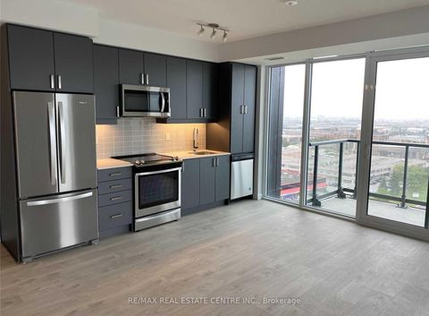 Photo 4 at 1515 - 7895 Jane Street, Concord, Vaughan