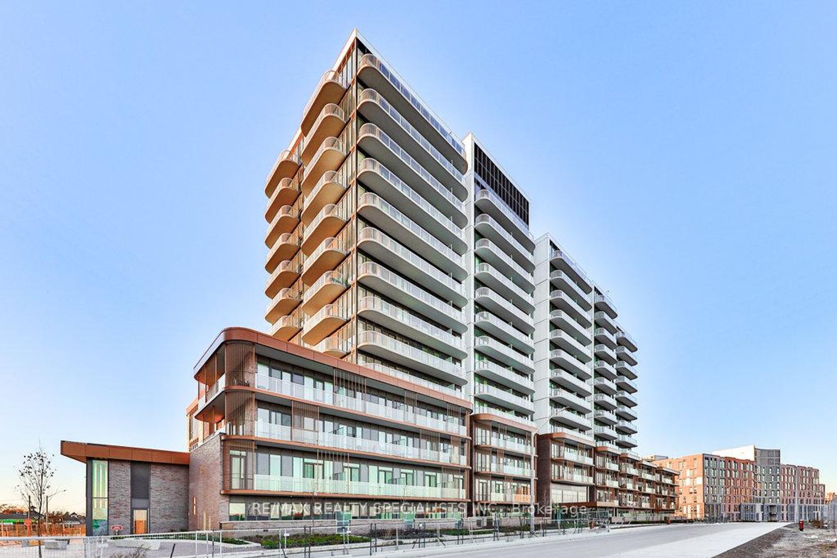 312 - 220 Missinnihe Way, Port Credit, Mississauga 