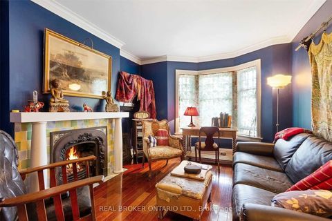 Photo 1 at 499 Palmerston Boulevard, Little Italy, Toronto