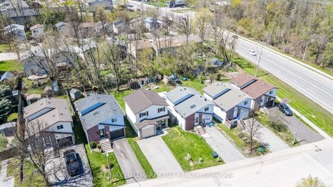 Photo 2 at 82 Melinda Crescent, Allandale, Barrie