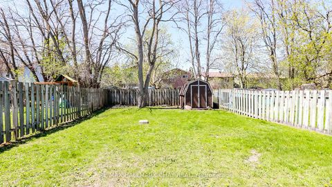 Photo 4 at 82 Melinda Crescent, Allandale, Barrie