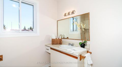 Photo 12 at 82 Melinda Crescent, Allandale, Barrie