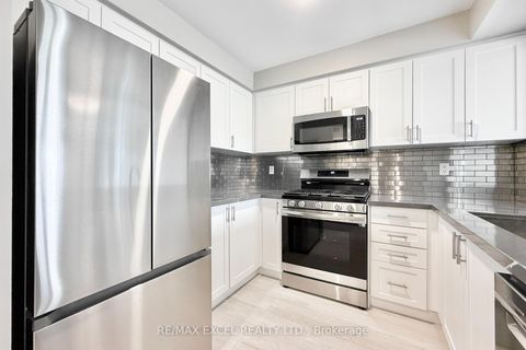 Photo 8 at 312 - 38 Hollywood Avenue, Willowdale East, Toronto