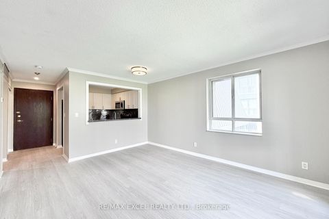 Photo 17 at 312 - 38 Hollywood Avenue, Willowdale East, Toronto