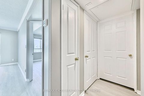 Photo 23 at 312 - 38 Hollywood Avenue, Willowdale East, Toronto
