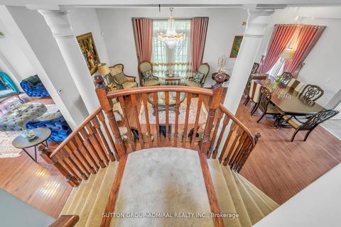 Photo 4 at 70 Blackforest Drive, Oak Ridges, Richmond Hill
