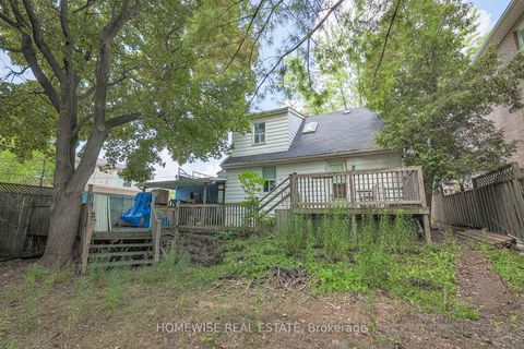 Photo 2 at 159 Alfred Avenue, Willowdale East, Toronto