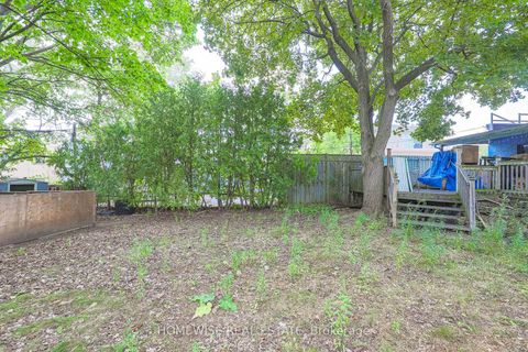 Photo 4 at 159 Alfred Avenue, Willowdale East, Toronto
