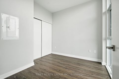 Photo 9 at 413 - 50 Ordnance Street, Niagara, Toronto