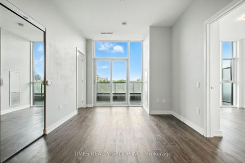 Photo 19 at 413 - 50 Ordnance Street, Niagara, Toronto