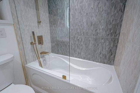 Photo 23 at 1405 - 65 Huntingdale Boulevard, L'Amoreaux, Toronto