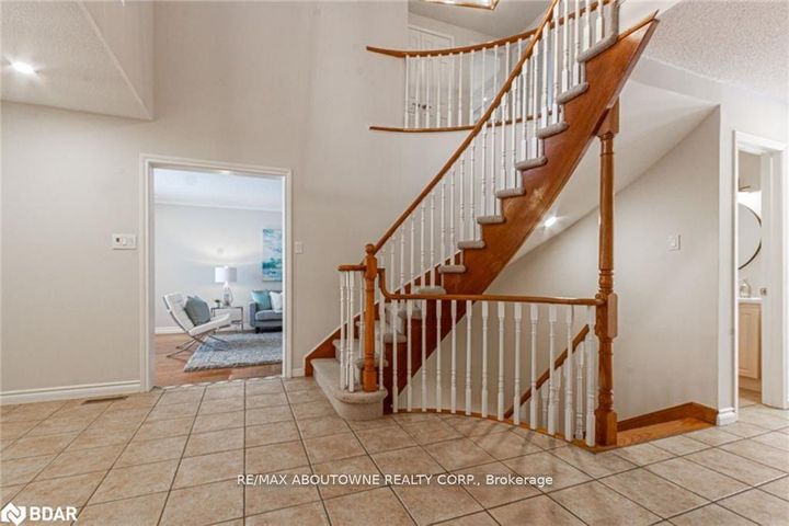 Photo 13 at 398 Barclay Crescent, FD Ford, Oakville
