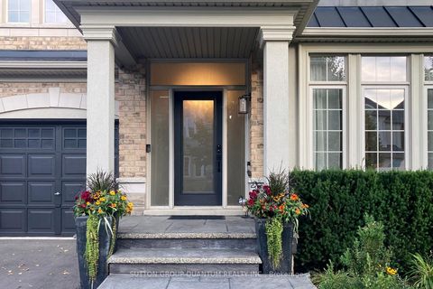 Photo 1 at 556 Bridgeview Road, GO Glenorchy, Oakville