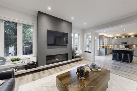 Photo 7 at 556 Bridgeview Road, GO Glenorchy, Oakville