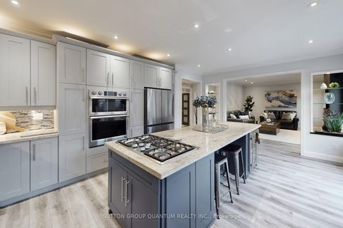 Photo 11 at 556 Bridgeview Road, GO Glenorchy, Oakville