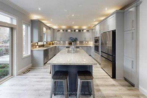 Photo 14 at 556 Bridgeview Road, GO Glenorchy, Oakville