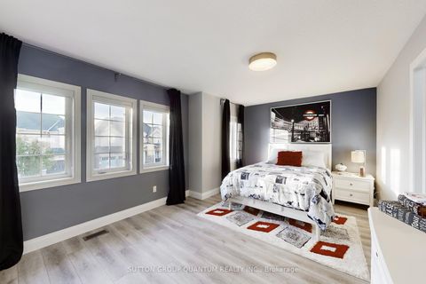Photo 25 at 556 Bridgeview Road, GO Glenorchy, Oakville