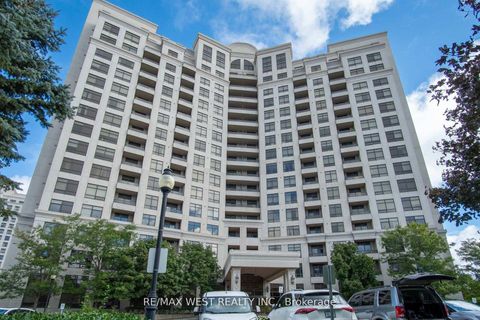 Photo 0 at 916 - 9225 Jane Street, Maple, Vaughan