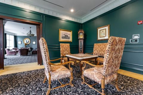 Photo 25 at 916 - 9225 Jane Street, Maple, Vaughan