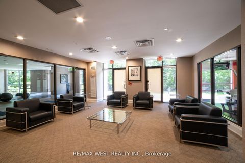 Photo 30 at 916 - 9225 Jane Street, Maple, Vaughan