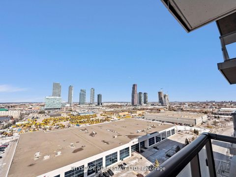 Photo 13 at 1516 - 10 Honeycrisp Crescent N, Vaughan Corporate Centre, Vaughan