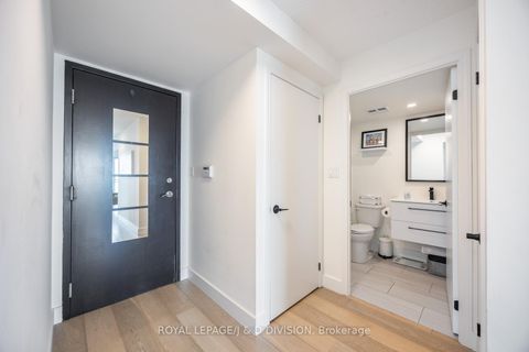 Photo 4 at 1203 - 410 Queens Quay W, Waterfront Communities C1, Toronto