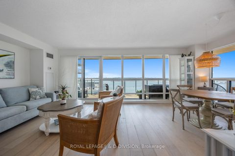 Photo 13 at 1203 - 410 Queens Quay W, Waterfront Communities C1, Toronto