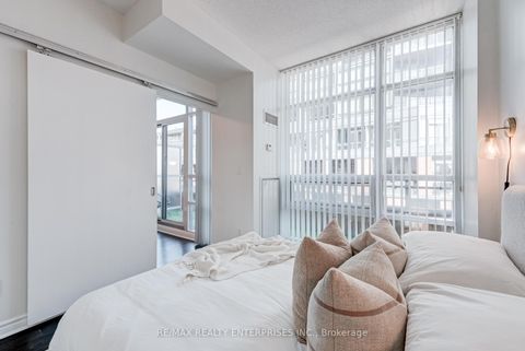 Photo 19 at 601 - 15 Bruyeres Mews, Niagara, Toronto