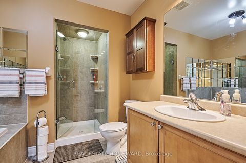 Photo 14 at 4 Isaac Devins Avenue, East Woodbridge, Vaughan