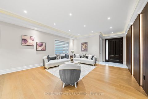 Photo 5 at 35 HARDING Boulevard, Harding, Richmond Hill