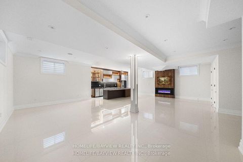 Photo 39 at 35 HARDING Boulevard, Harding, Richmond Hill