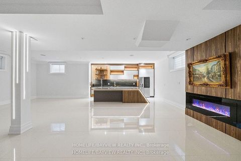 Photo 40 at 35 HARDING Boulevard, Harding, Richmond Hill