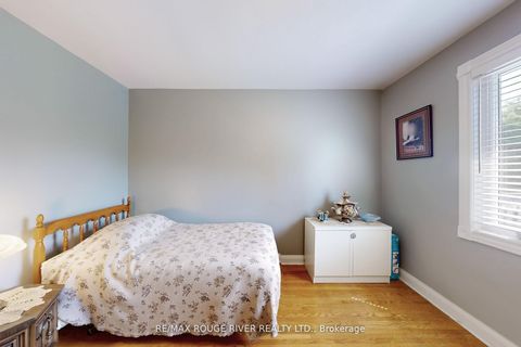 Photo 16 at 117 Shropshire Drive, Dorset Park, Toronto