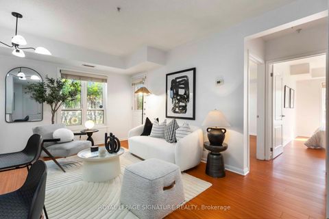 Photo 2 at 121 - 60 Mendelssohn Street, Birchmount, Toronto