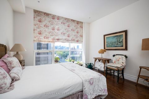 Photo 13 at 9A - 22 St Thomas Street, Bay Street Corridor, Toronto