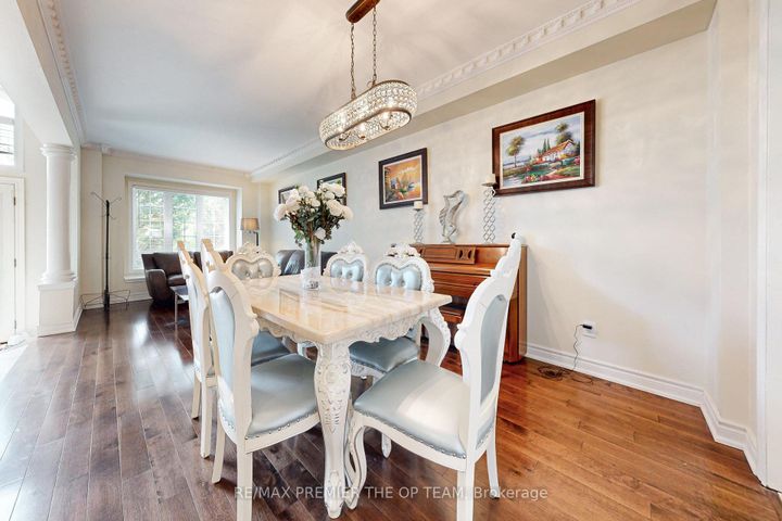 Photo 12 at 59 Rossi Drive, Vellore Village, Vaughan