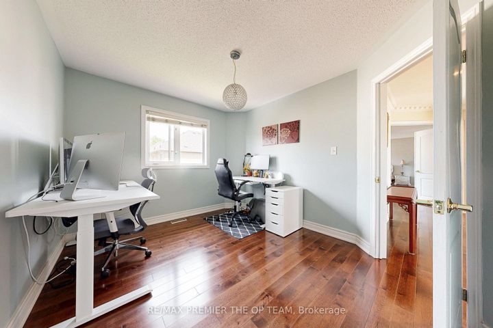 Photo 34 at 59 Rossi Drive, Vellore Village, Vaughan